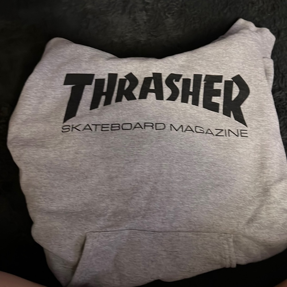 Thrasher hoodie w/ strings